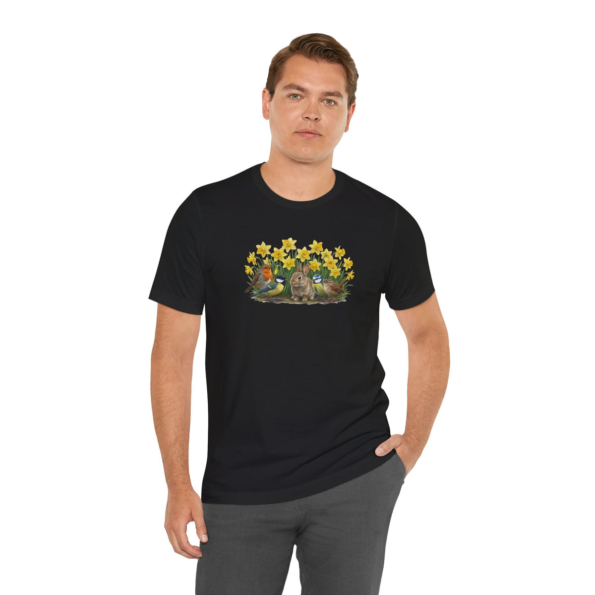 Oster T-Shirt "Gartenfreunde" - Kaninchen, Rotkehlchen & Meisen in Osterglocken | Premium Baumwolle