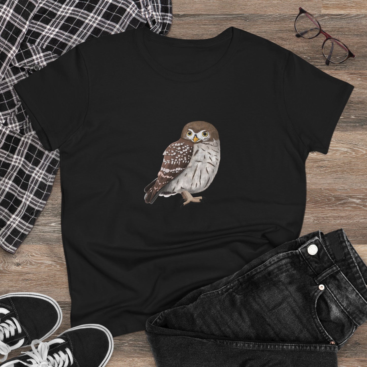 Owl Bird Design for Birdwatchers and Bird Lovers Women's T-Shirt