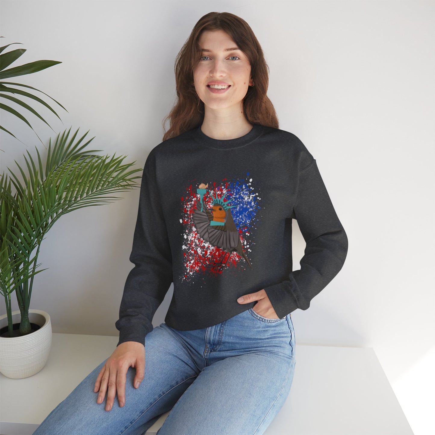 Robin 4th of July Sweatshirt Statue of Liberty Bird Watcher