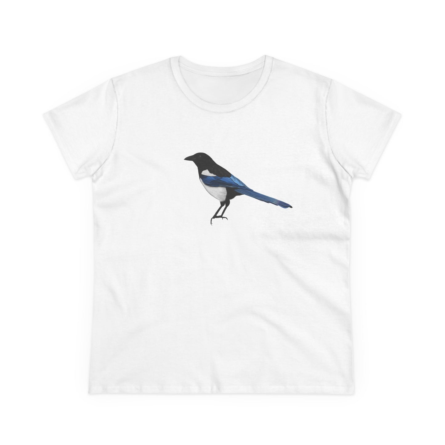 Magpie Bird Design for Birdwatchers and Bird Lovers Women's T-Shirt