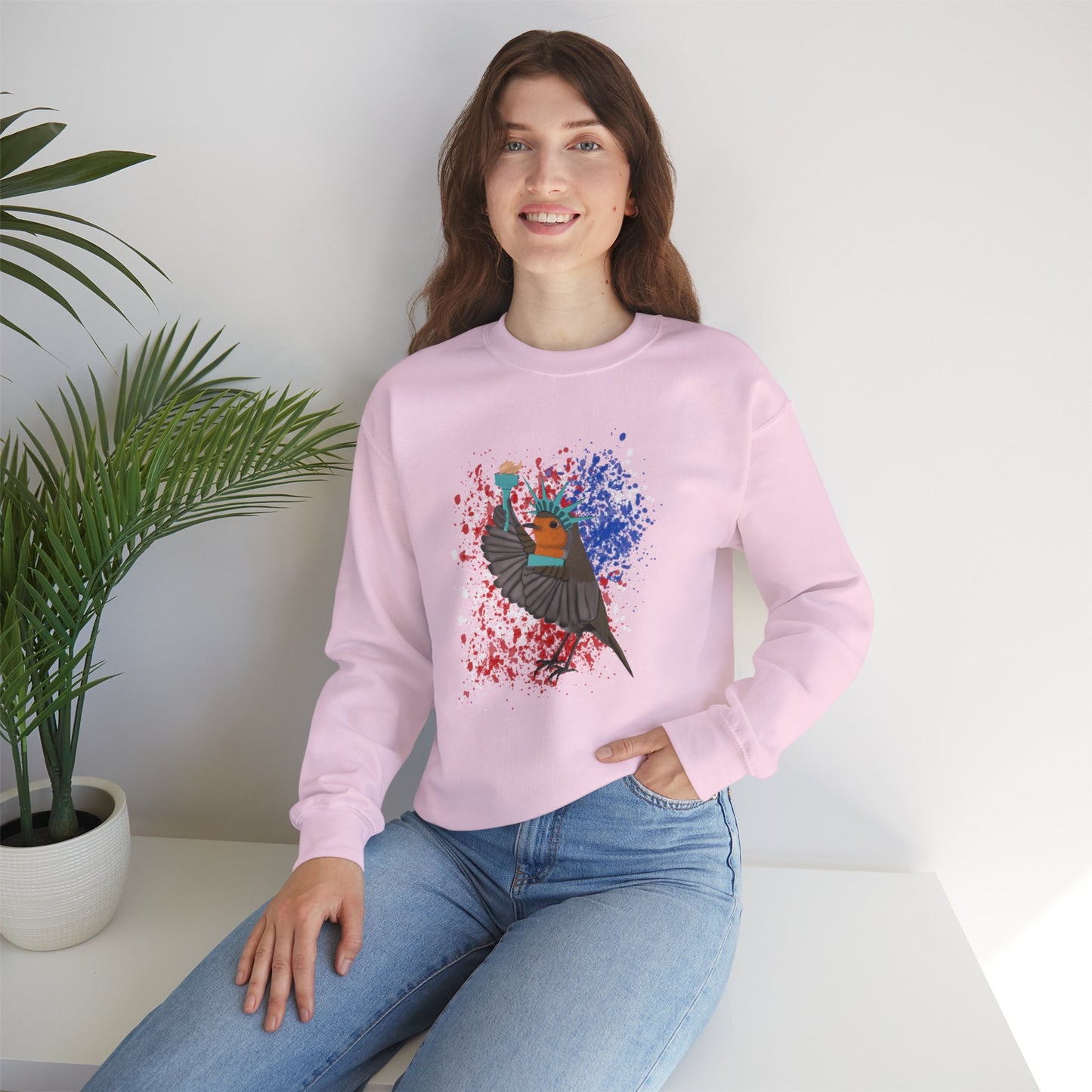 Robin 4th of July Sweatshirt Statue of Liberty Bird Watcher