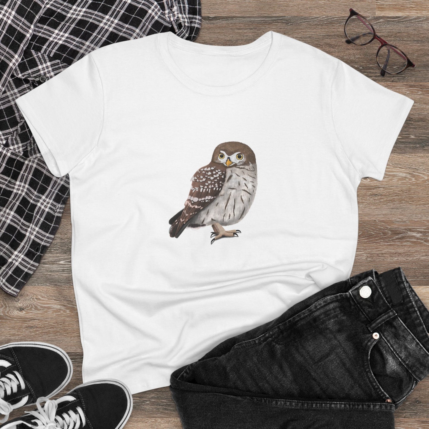 Owl Bird Design for Birdwatchers and Bird Lovers Women's T-Shirt