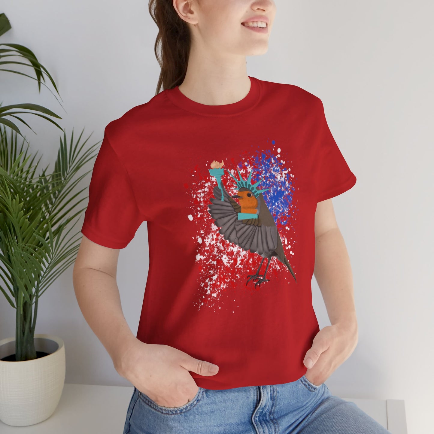 Robin 4th of July Independence Day Statue of Liberty Bird T-Shirt