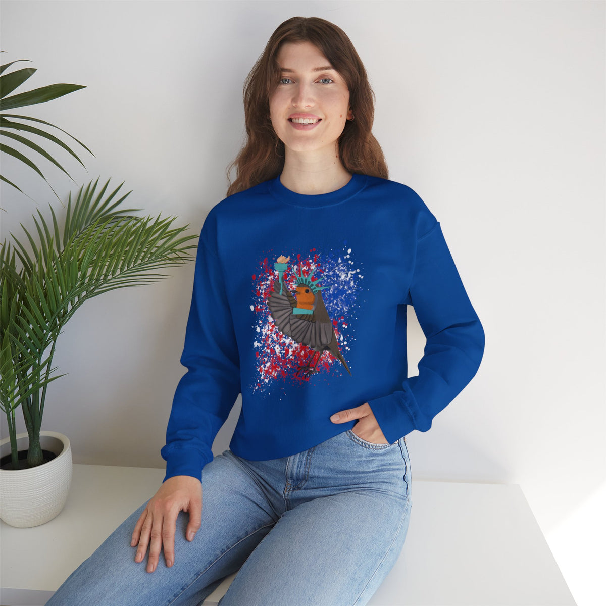 Robin 4th of July Sweatshirt Statue of Liberty Bird Watcher