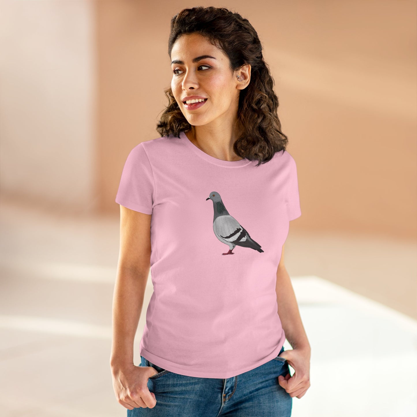 Pigeon Bird Design for Birdwatchers and Bird Lovers Women's T-Shirt