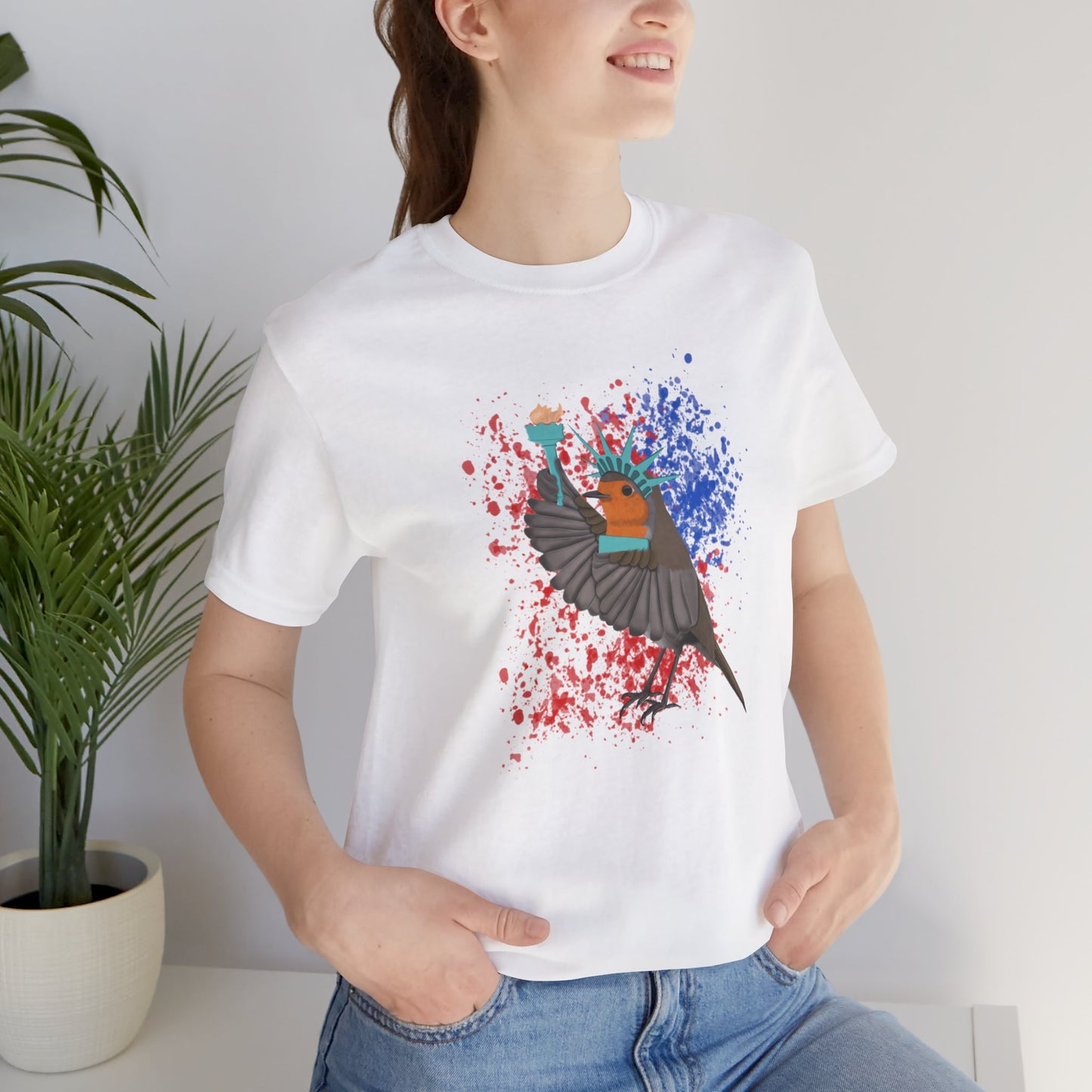 Robin 4th of July Independence Day Statue of Liberty Bird T-Shirt