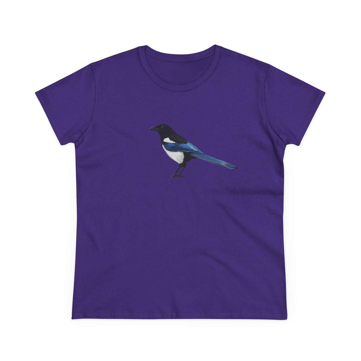 Magpie Bird Design for Birdwatchers and Bird Lovers Women's T-Shirt
