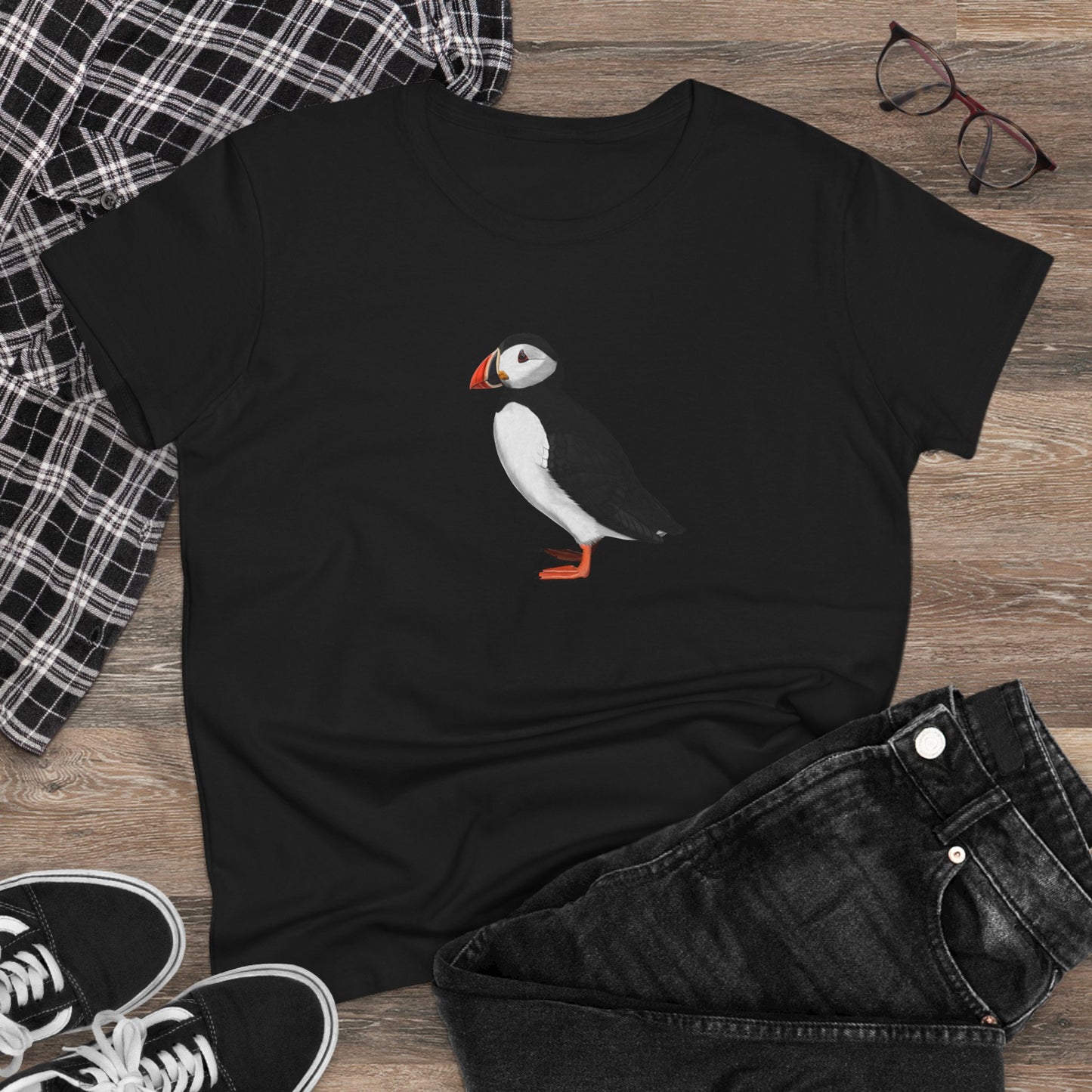Puffin Bird Design for Birdwatchers and Bird Lovers Women's T-Shirt