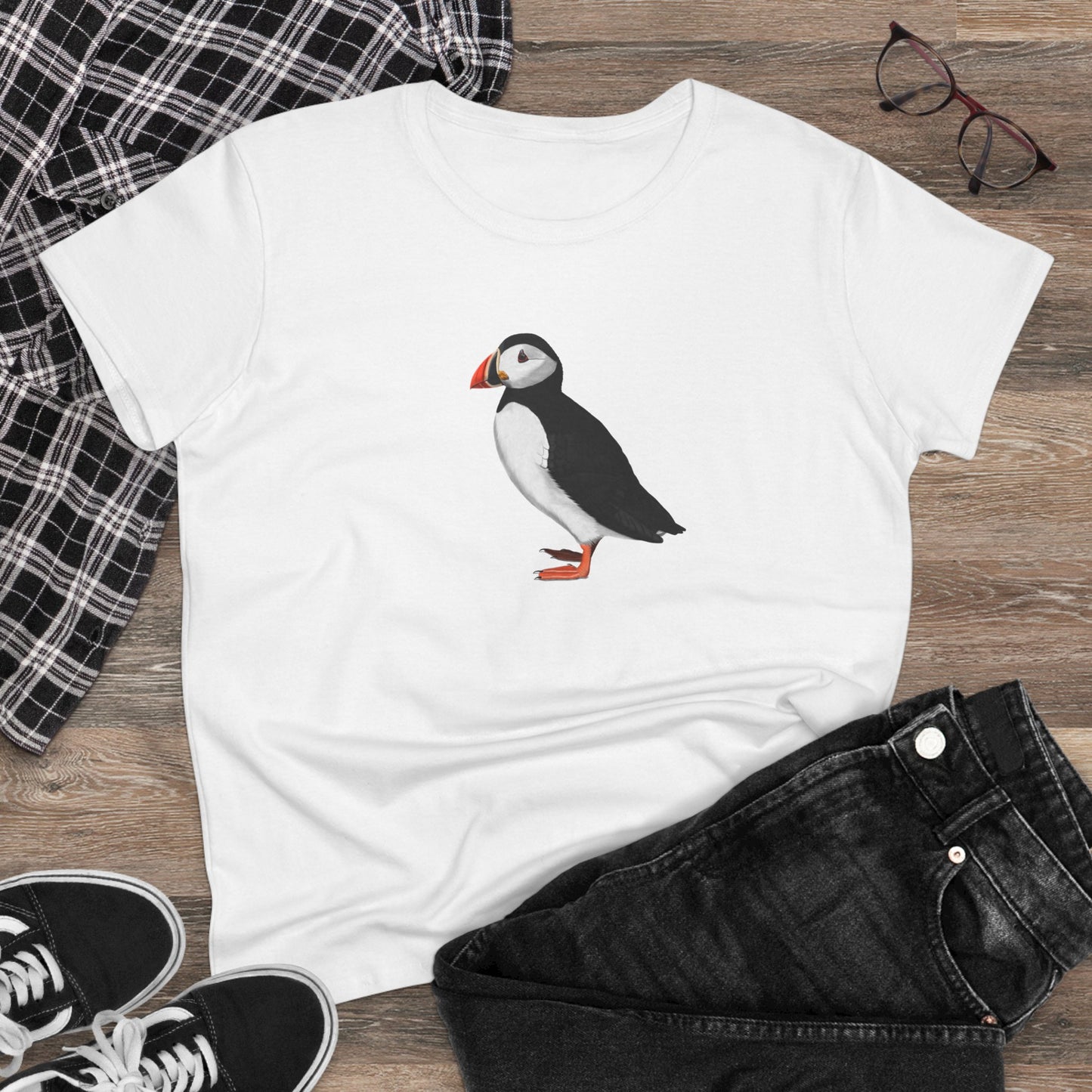 Puffin Bird Design for Birdwatchers and Bird Lovers Women's T-Shirt