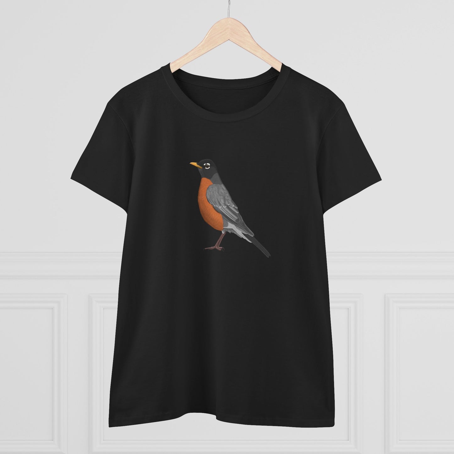 American Robin Bird Design for Birdwatchers and Bird Lovers Women's T-Shirt