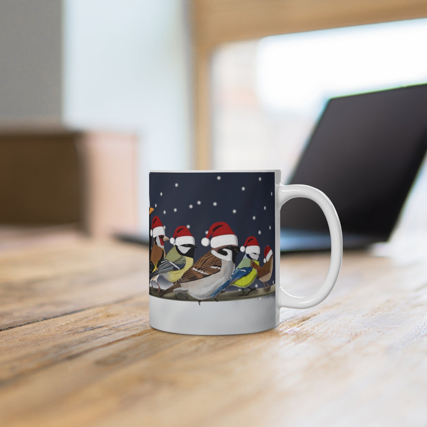 Gartenvögel auf einem Ast Amsel Rotkehlchen Feldsperling im Winter Weihnachten Schnee Vogel Tasse