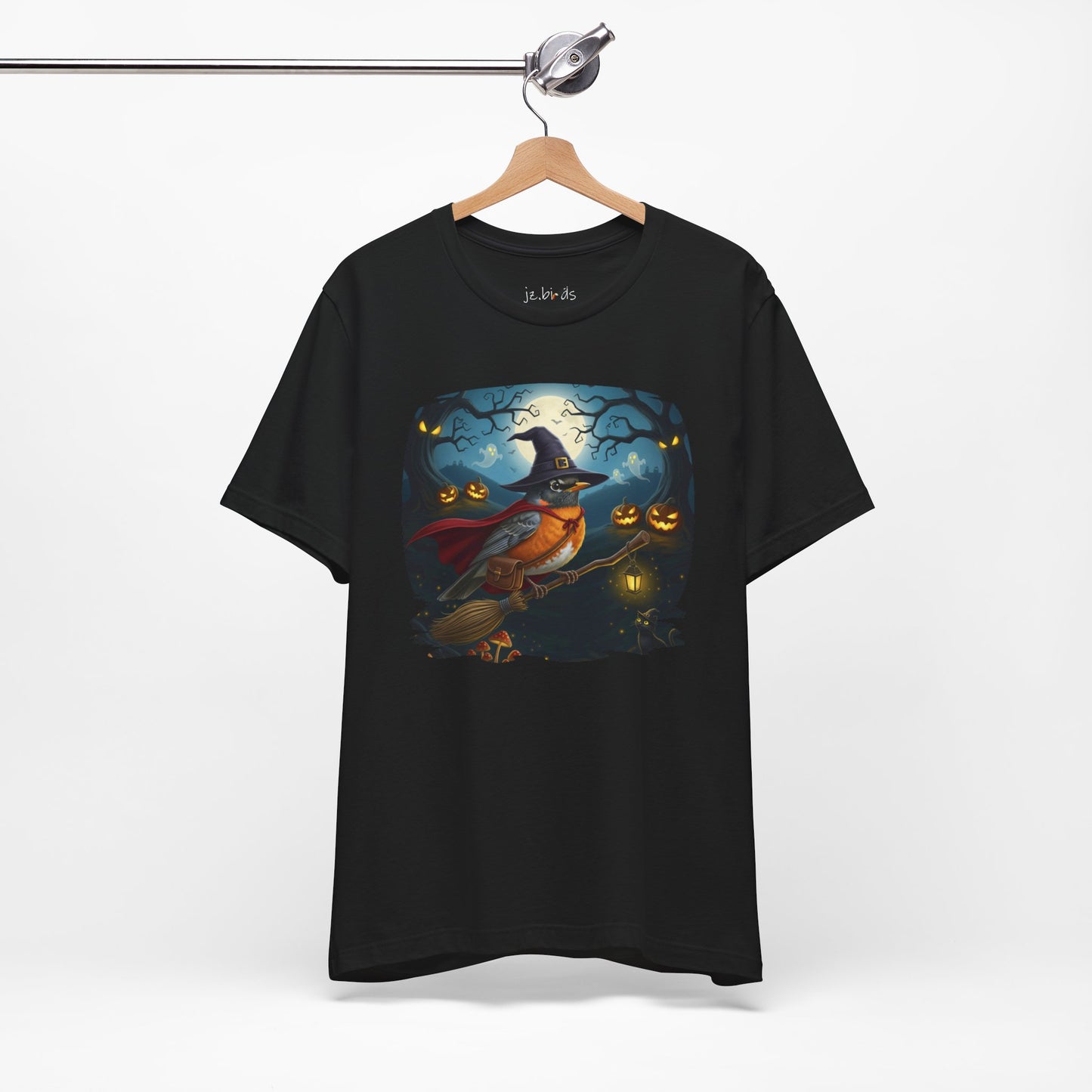 American Robin Halloween Bird T-Shirt - Spooky Halloween Costume for Bird Lovers