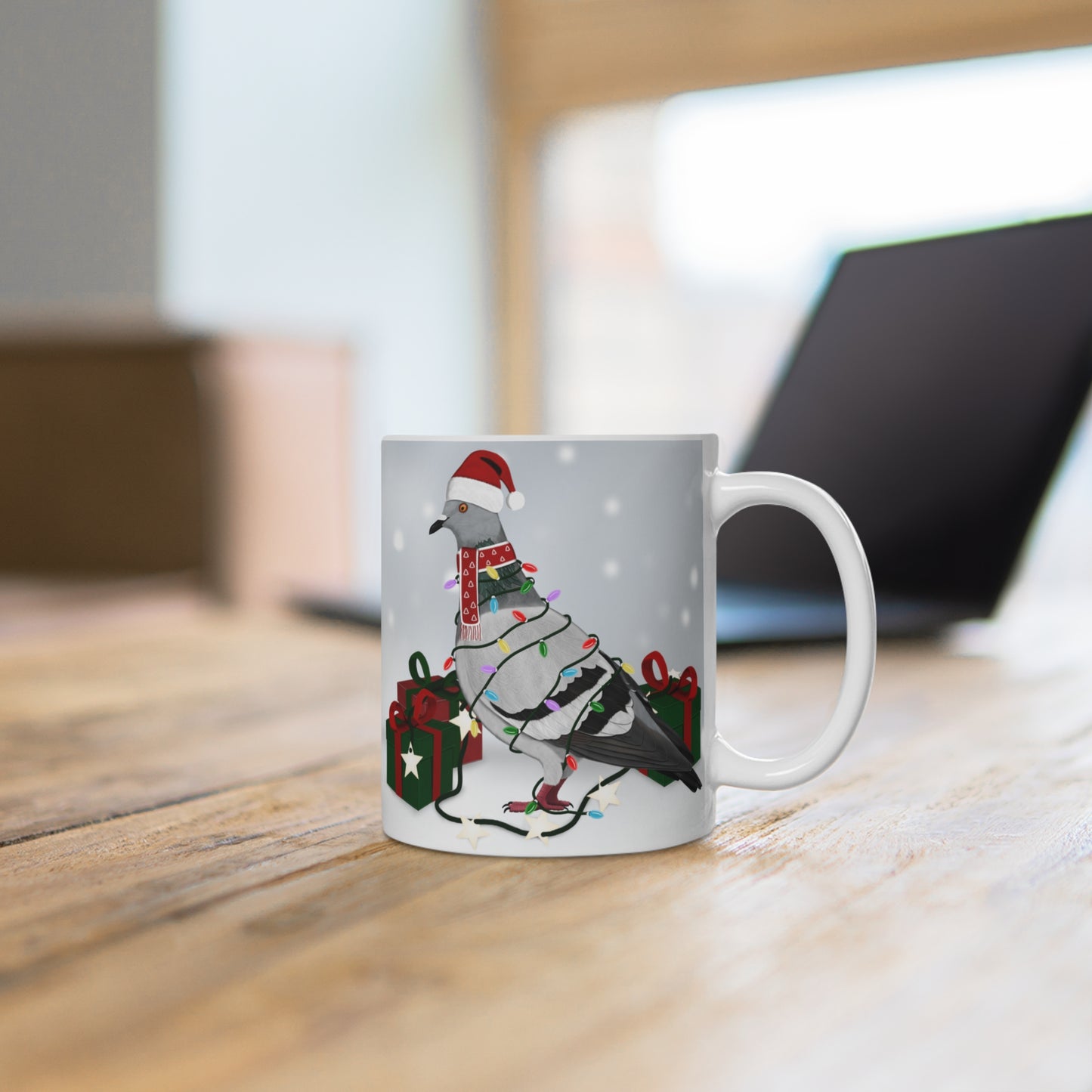 Taube mit Lichterkette im Winter Weihnachten Schnee Vogel Tasse