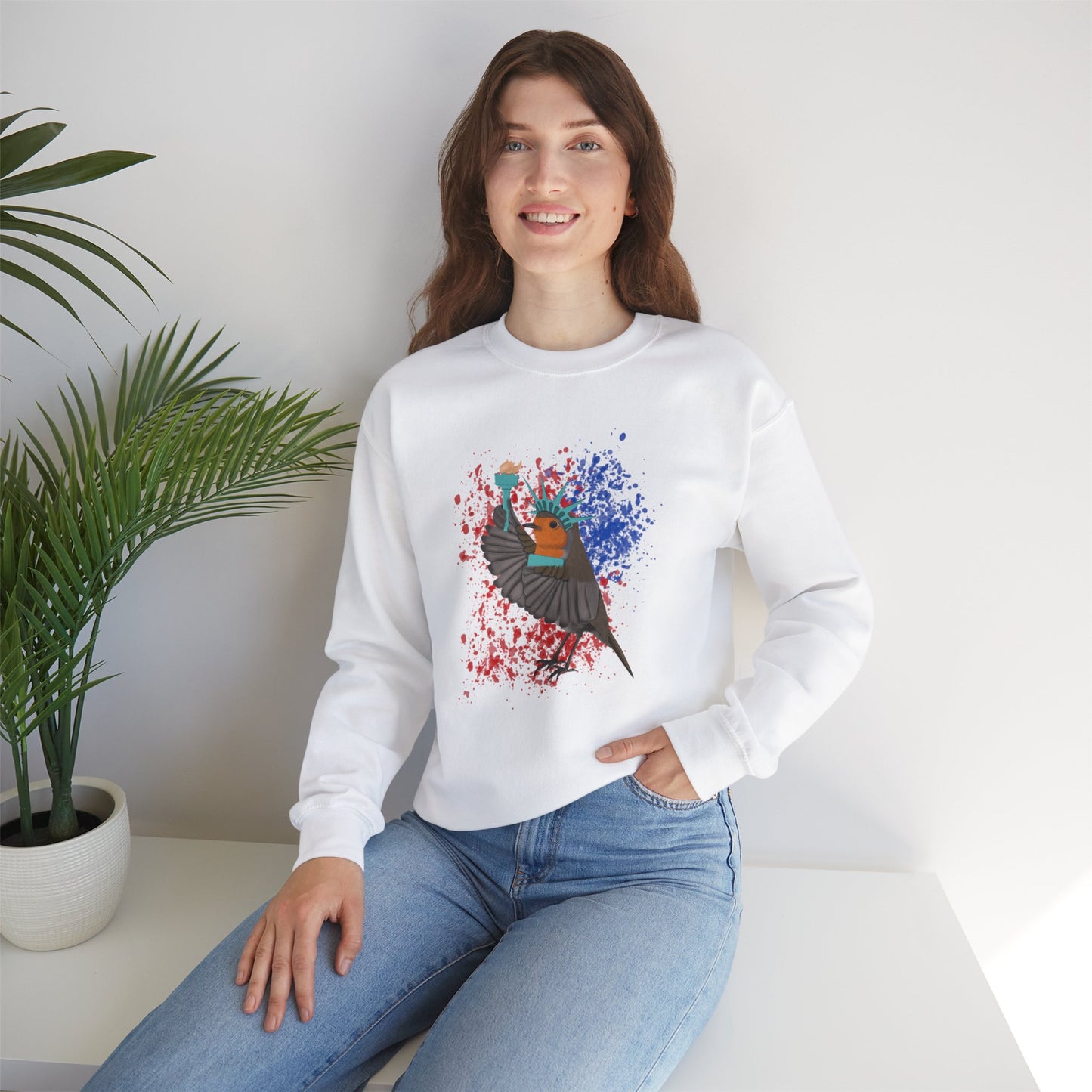 Robin 4th of July Sweatshirt Statue of Liberty Bird Watcher