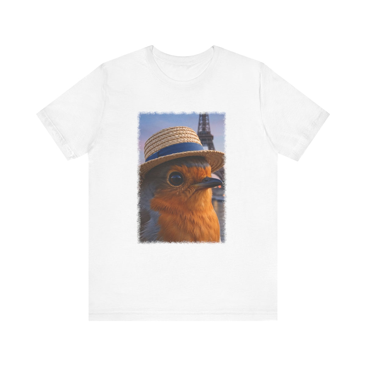 Rosi Rotkehlchen mit Sonnenhut in Paris T-Shirt – Bequemes Premium Shirt für Reisefreunde