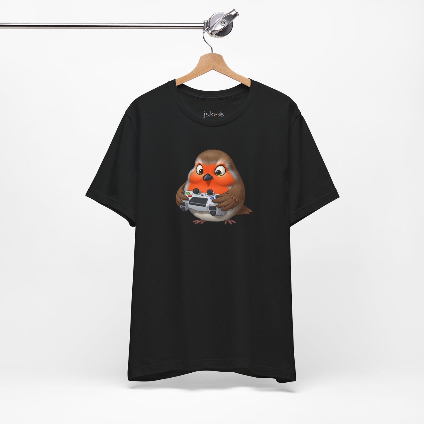 Robin Playing Video Games Funny Gamer and Bird Lover T-Shirt