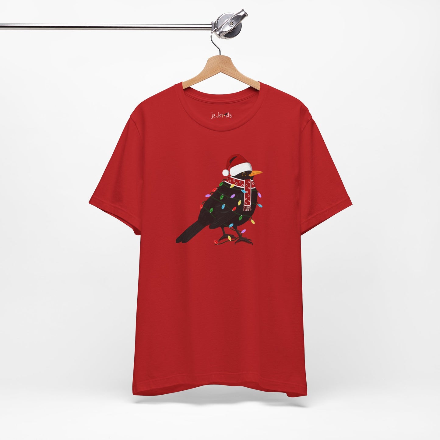 Blackbird with Fairy Lights Christmas Bird T-Shirt