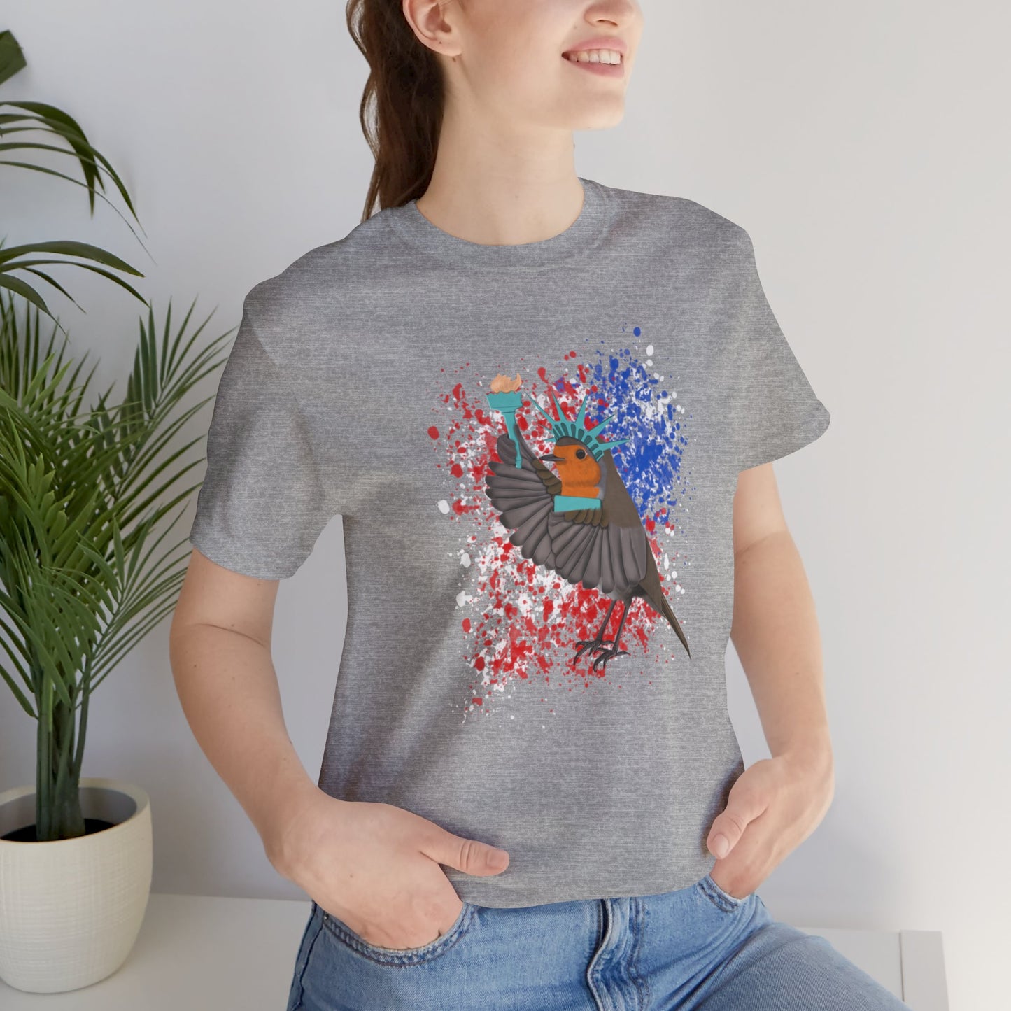 Robin 4th of July Independence Day Statue of Liberty Bird T-Shirt