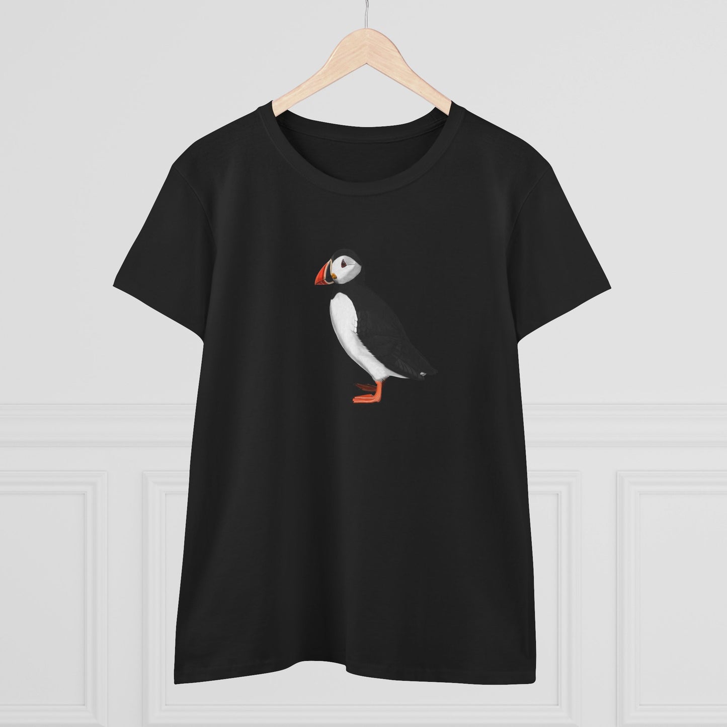 Puffin Bird Design for Birdwatchers and Bird Lovers Women's T-Shirt
