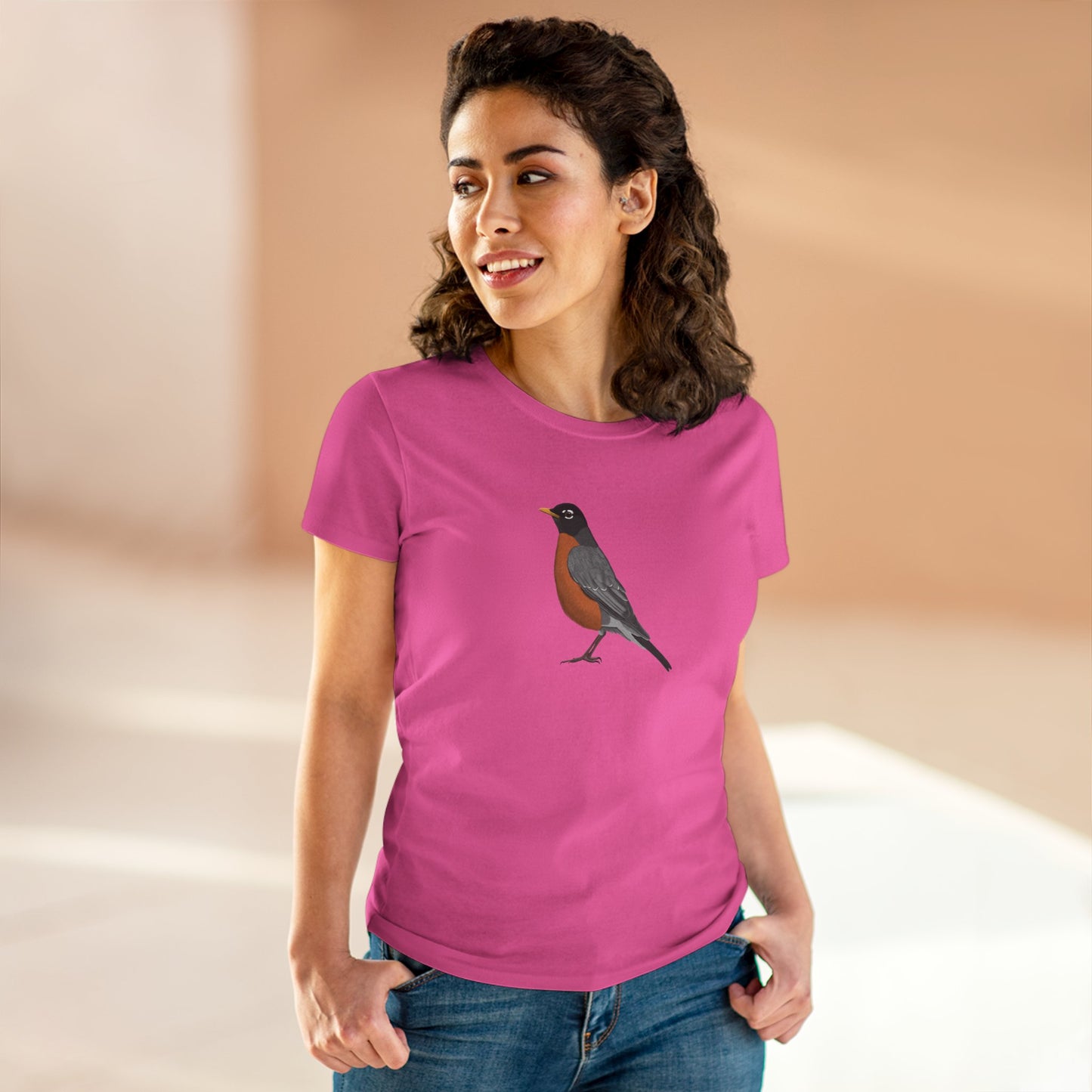 American Robin Bird Design for Birdwatchers and Bird Lovers Women's T-Shirt