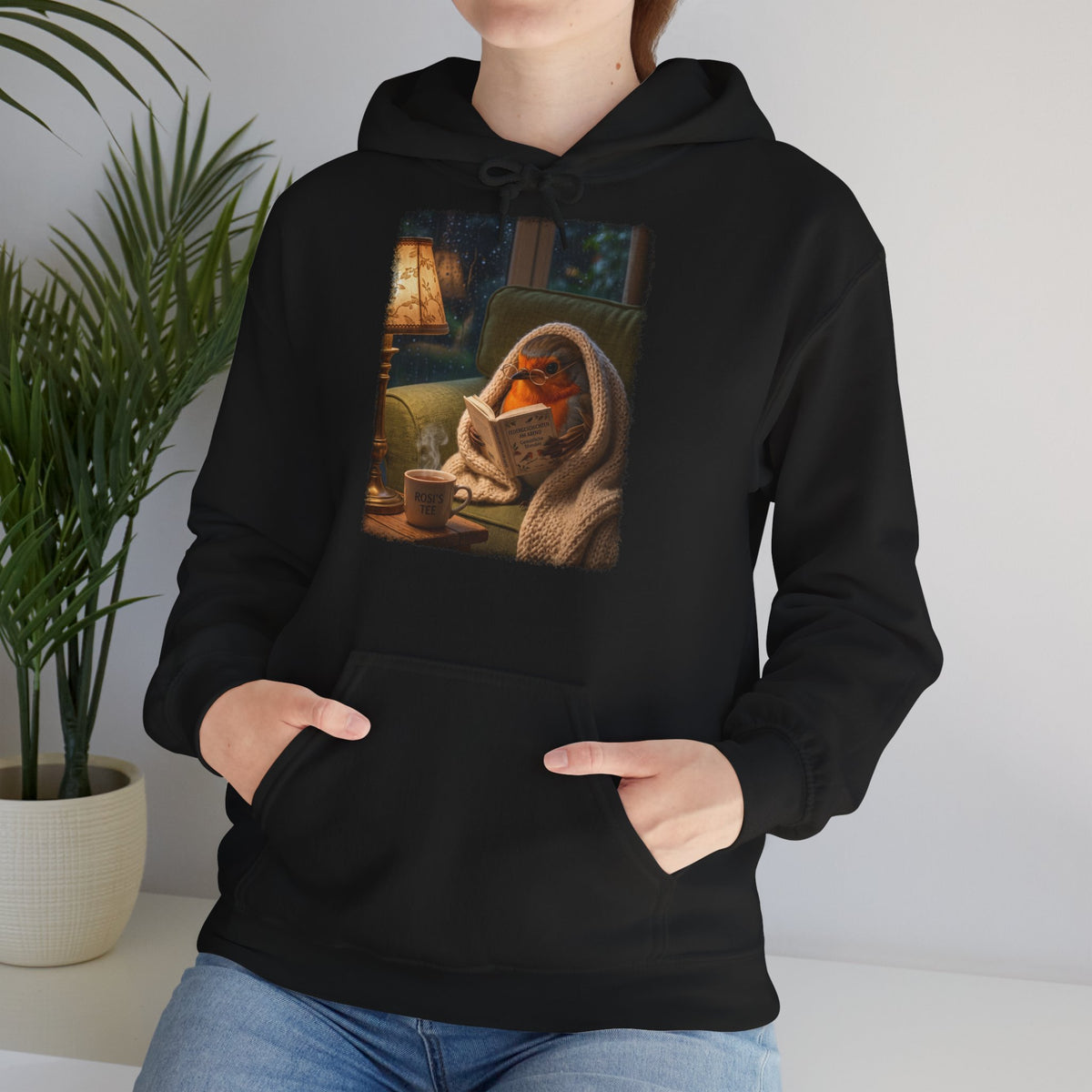 Gemütlicher Rotkehlchen Hoodie mit Lese-Motiv | Süßer Vogel Kapuzenpullover für Buchliebhaber