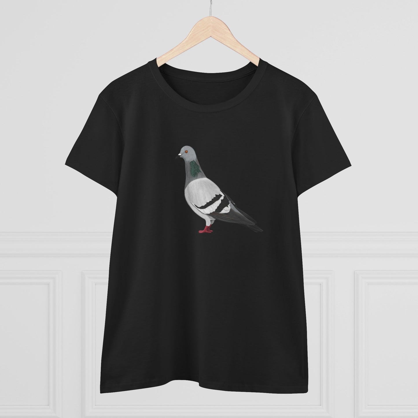 Pigeon Bird Design for Birdwatchers and Bird Lovers Women's T-Shirt