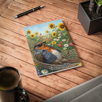 Rocky Rotkehlchen in der Hängematte - Premium Notizbuch A5 mit Vogelmotiv | Die Gartenvögel