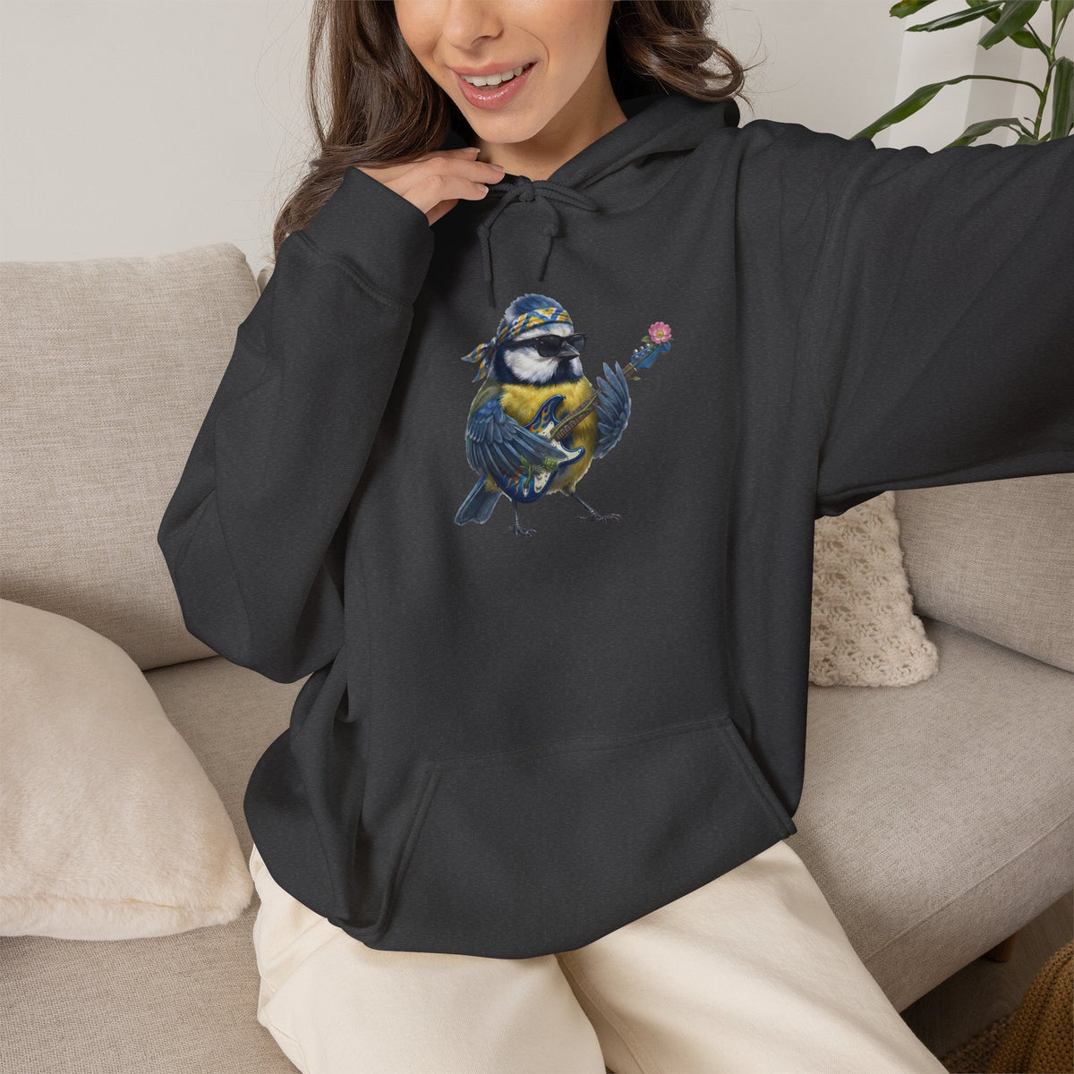 Blaumeise mit Bass-Gitarre Hoodie – Lustiger Kapuzenpullover für Bassisten & Vogelfreunde