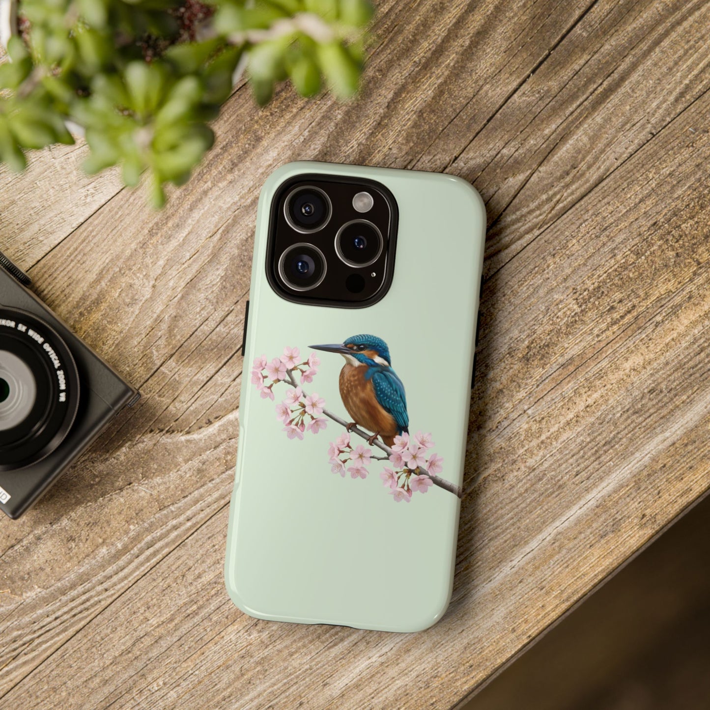 Eisvogel Handyhülle in Salbeigrün | Florales Kirschblüten Vogel-Motiv für iPhone & Google Pixel