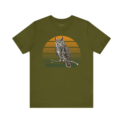 Great Horned Owl T-Shirt | Bird Lover & Birder Retail Fit Apparel | Unisex Wildlife Raptor Tee