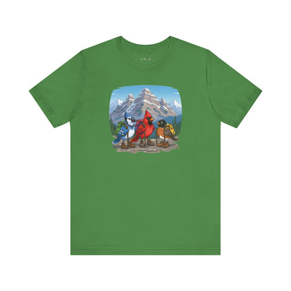 Birds Hiking T-Shirt Funny Cardinal Blue Jay Robin on a Hike Bird Watcher Bird Lover