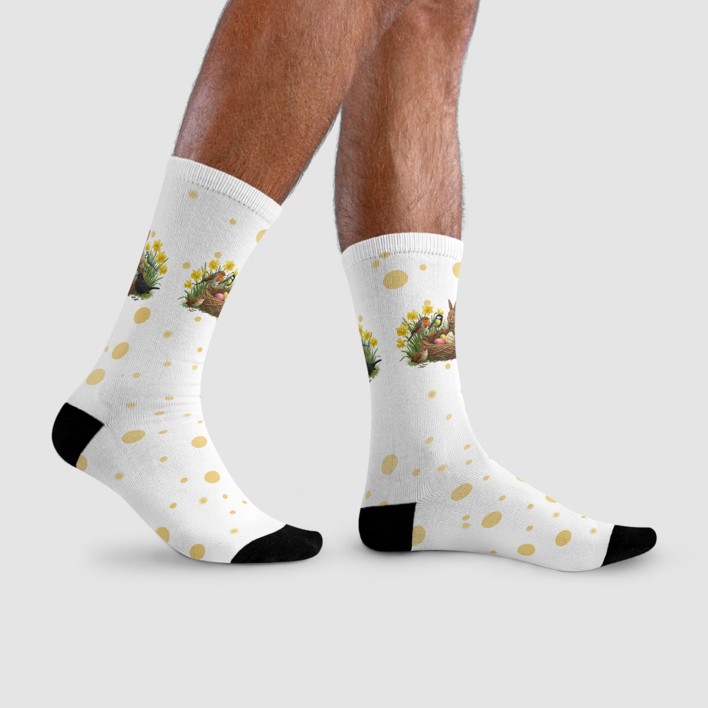 Vogel Socken mit Osterglocken – Kaninchen, Amsel, Rotkehlchen, Meisen & Zaunkönig am Osternest