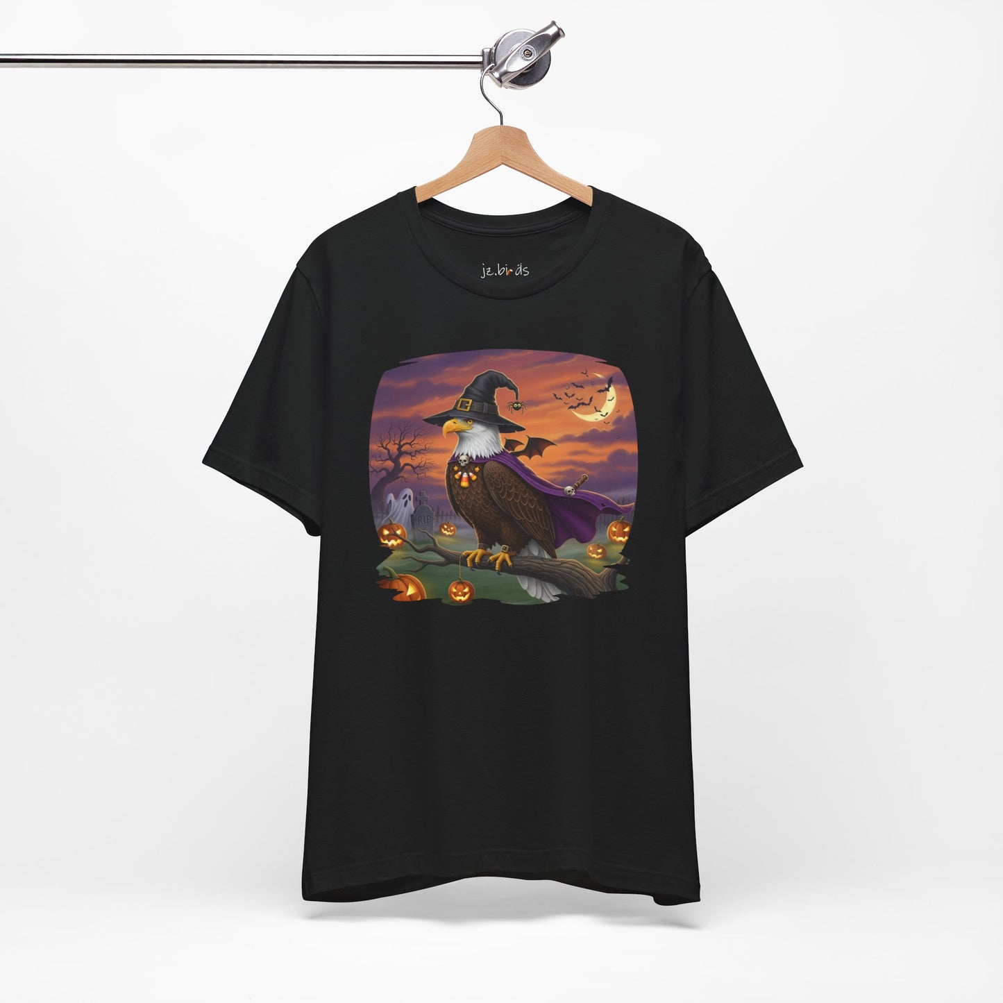 Bald Eagle Halloween Bird T-Shirt - Spooky and Funny Halloween Costume for Bird Lovers