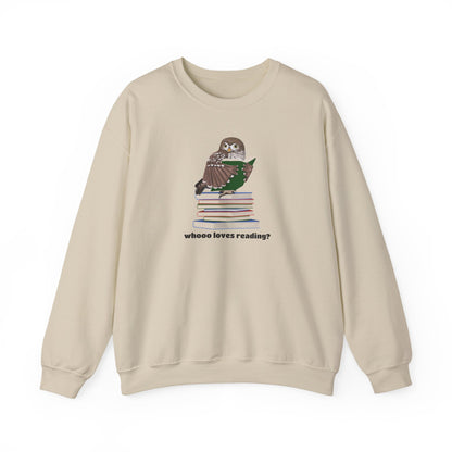Whooo Loves Reading Owl Teacher Sweatshirt – Cozy Librarian & Book Lover Crewneck