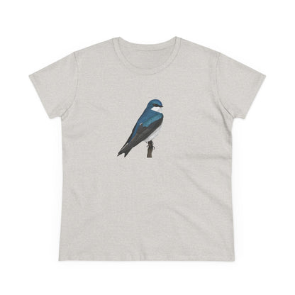 Tree Swallow Bird Design for Birdwatchers and Bird Lovers Women's T-Shirt
