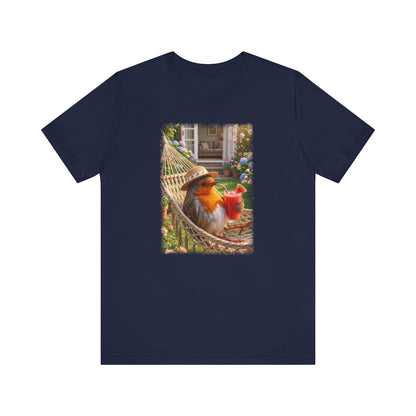 T-Shirt mit Rosi Rotkehlchen Motiv in der Hängematte für Vogelfreunde