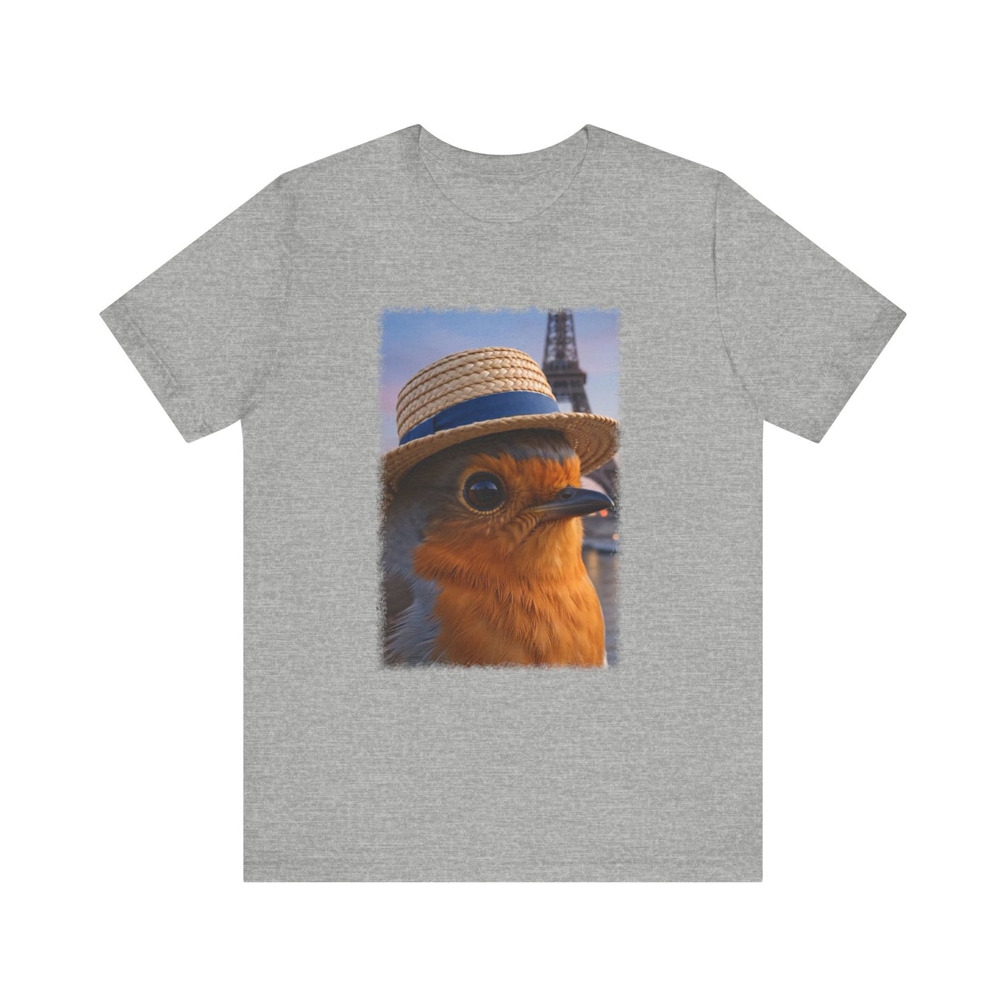 Rosi Rotkehlchen mit Sonnenhut in Paris T-Shirt – Bequemes Premium Shirt für Reisefreunde