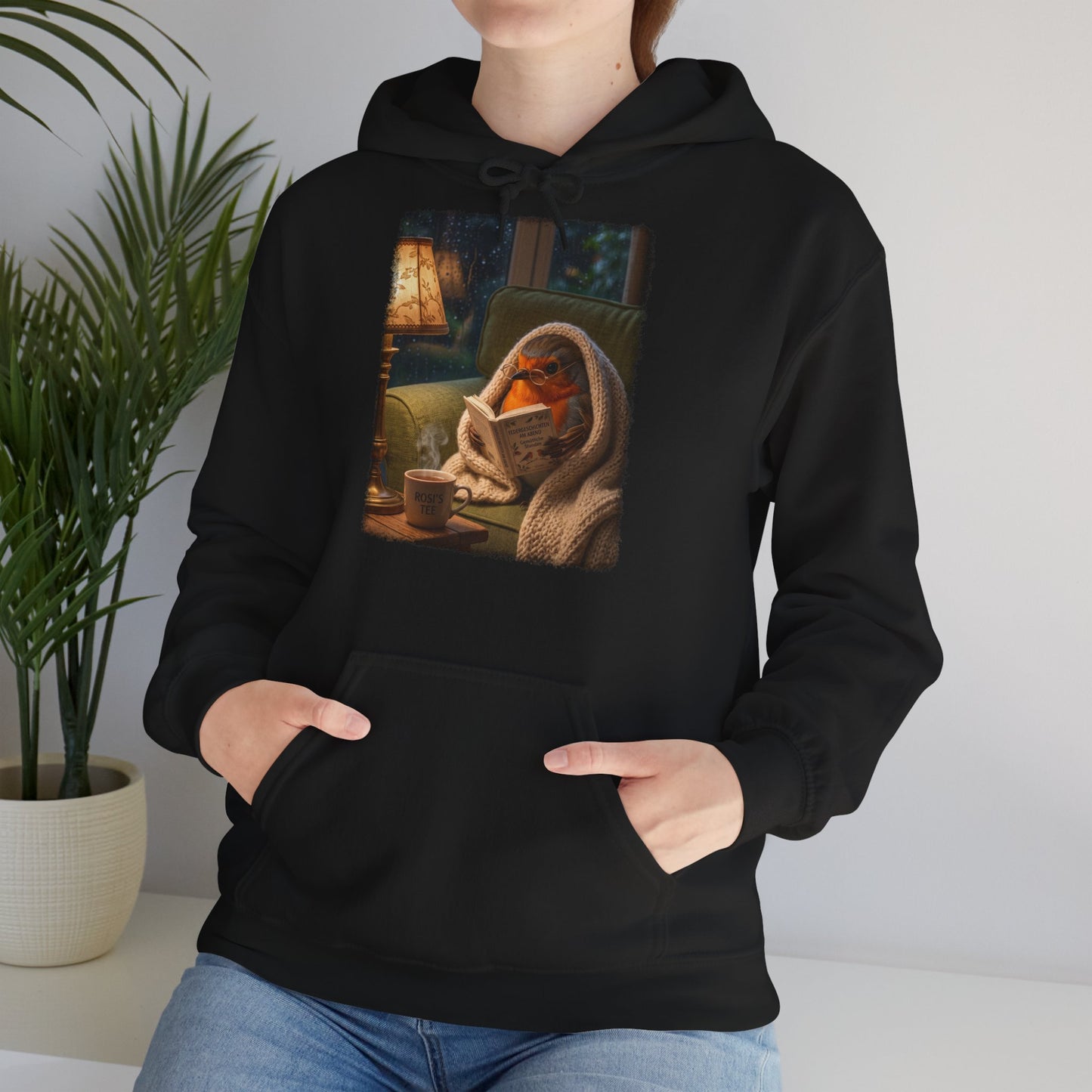 Gemütlicher Rotkehlchen Hoodie mit Lese-Motiv | Süßer Vogel Kapuzenpullover für Buchliebhaber