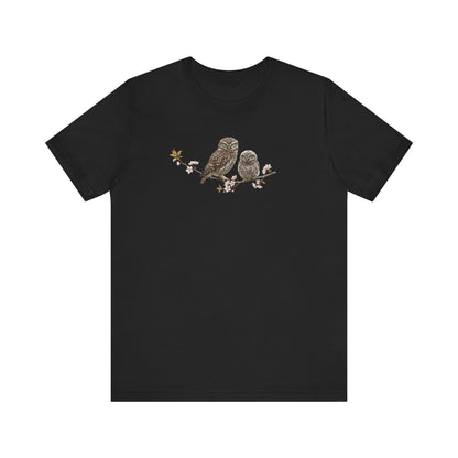 Eule Steinkauz & Jungvogel T-Shirt | Frühlingsblüten Vogelmotiv für Vogelbeobachter
