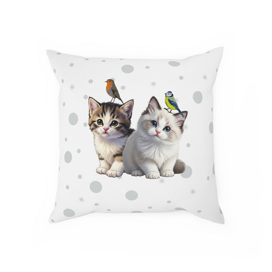Rotkehlchen mit Katzenbabys Vogel Katzen Kissen – Dekokissen mit Katzenbabys Weiß